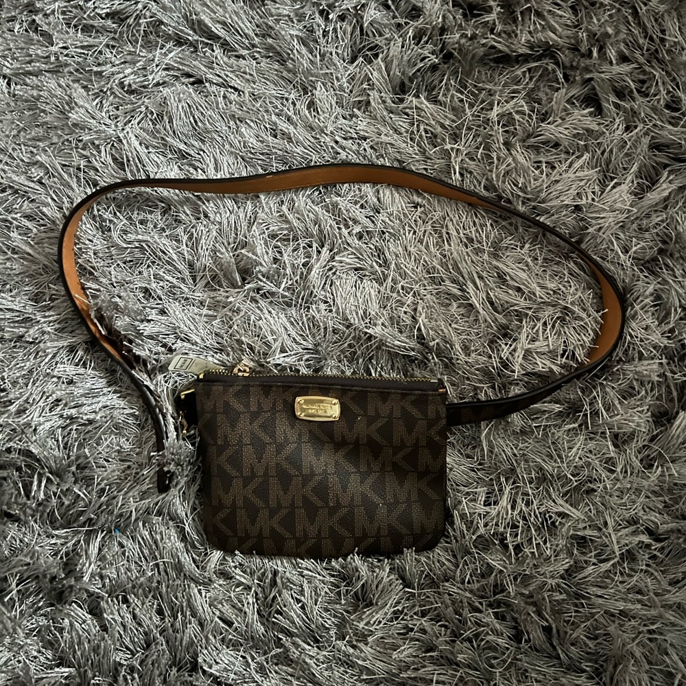 Michael Kor’s belt purse